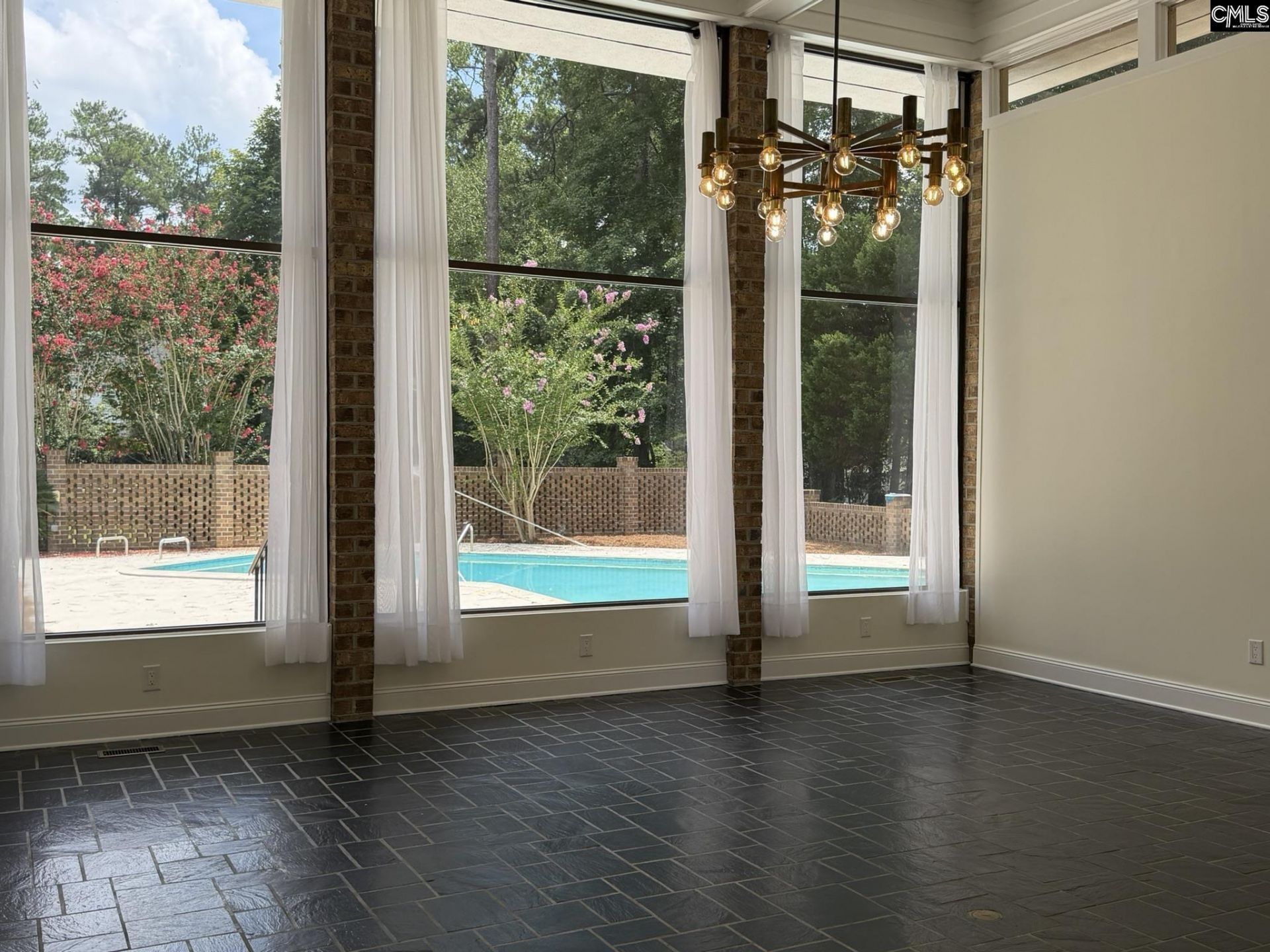 255 Mason Drive  Photo 41