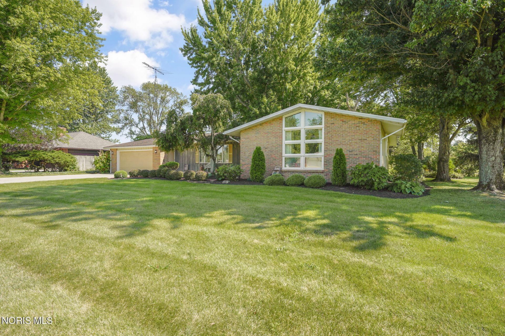 1054 E Township Road 1191, Tiffin, OH 44883 Main Photo