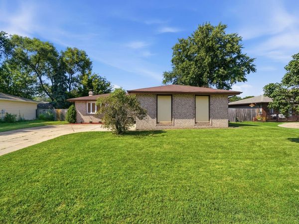 5272 Evergreen Avenue , Portage, IN 46368