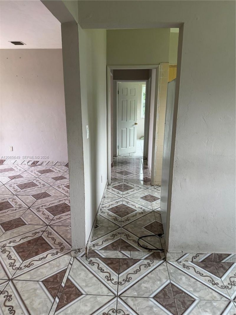10860 NE 11th Ave, Miami, FL 33161 Photo
