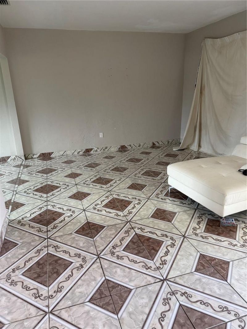 10860 NE 11th Ave, Miami, FL 33161 Photo