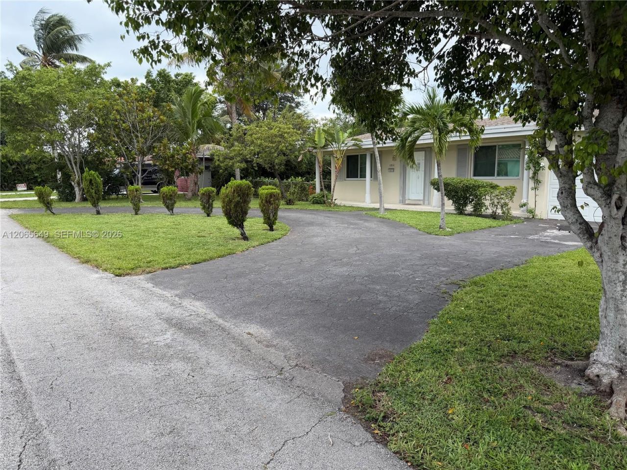 10860 NE 11th Ave, Miami, FL 33161 Photo
