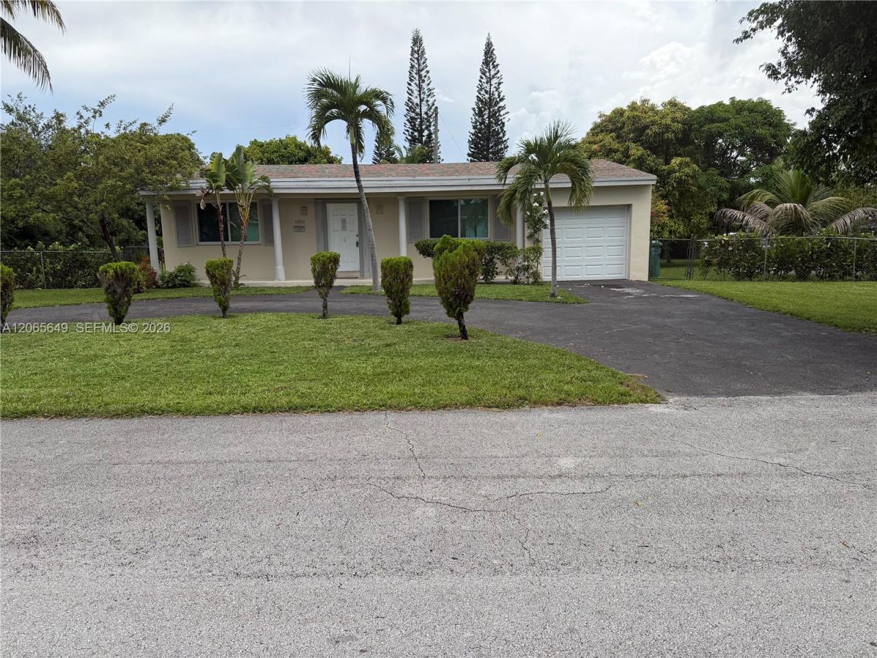 10860 NE 11th Ave, Miami, FL 33161 Photo