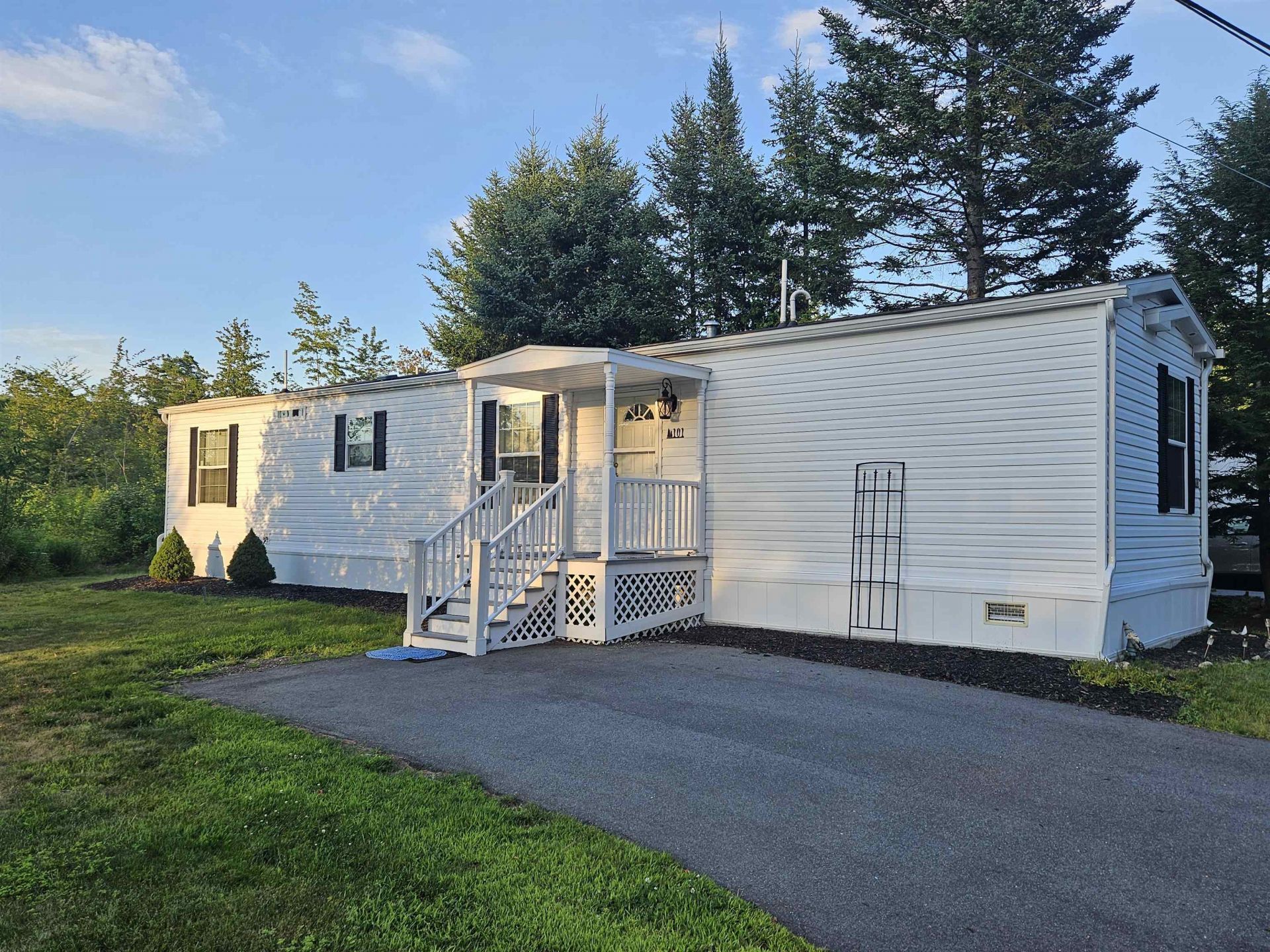 101 Fox Hill Lane, Franconia, NH 03580 Main Photo
