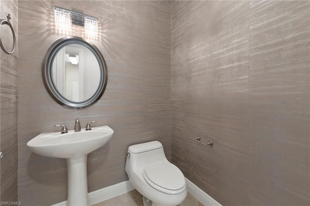 2090 W 1st St, Unit E2605, Fort Myers, FL 33901 Photo