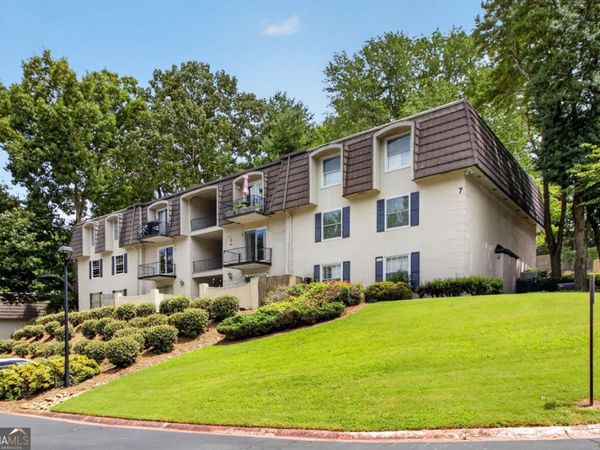 725 Dalrymple Road, Unit #7J, Sandy Springs, GA 30328