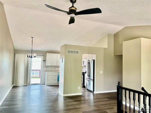 3060 Laurel Village Circle, St Peters, MO 63376