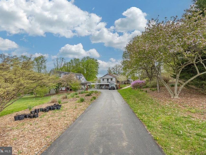 1739 N Middletown Road, Glen Mills, PA 19342 Main Photo