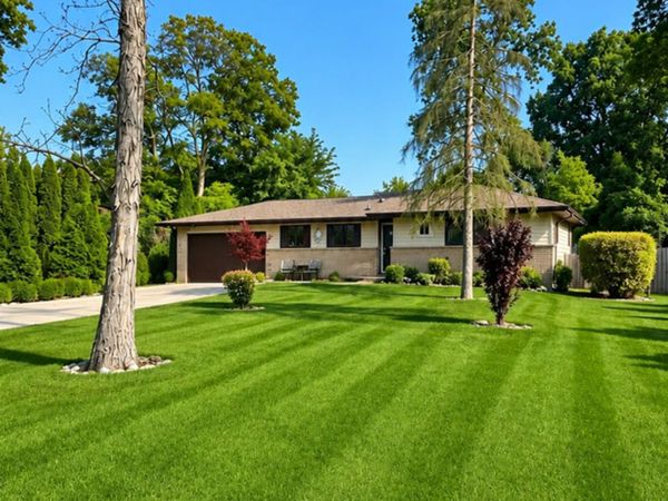 1509 W Schaumburg Road , Streamwood, IL 60107