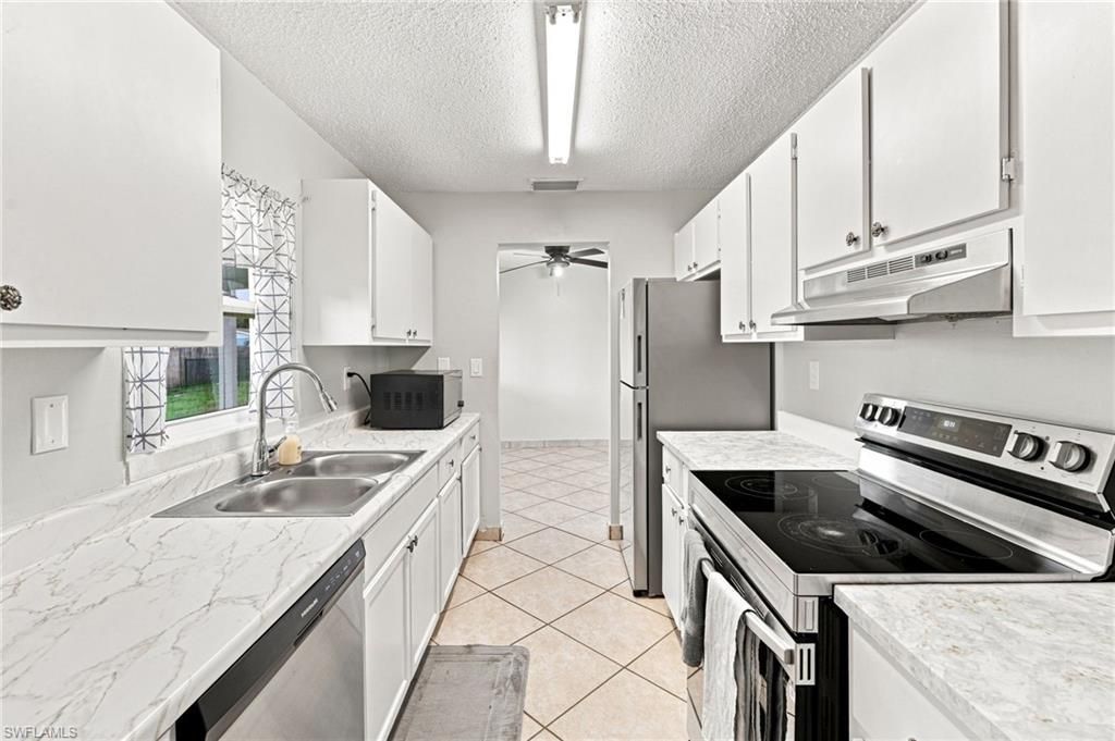18186 Iris Rd , Fort Myers, FL 33967 Photo