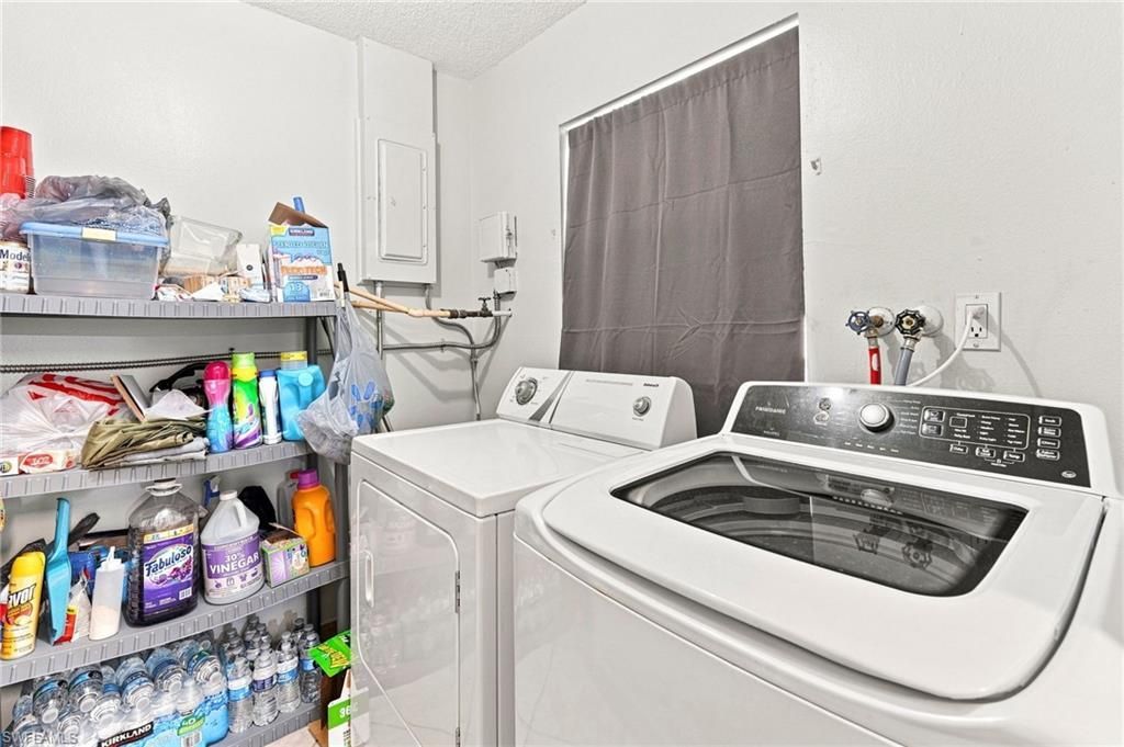 18186 Iris Rd , Fort Myers, FL 33967 Photo