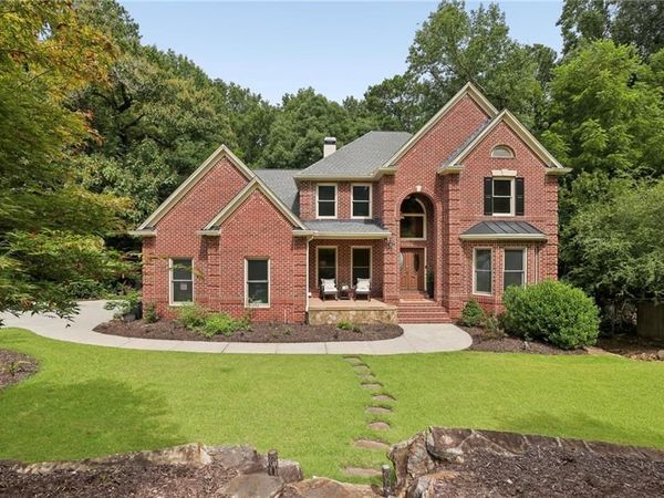 2436 Fontainebleau Drive, Atlanta, GA 30360