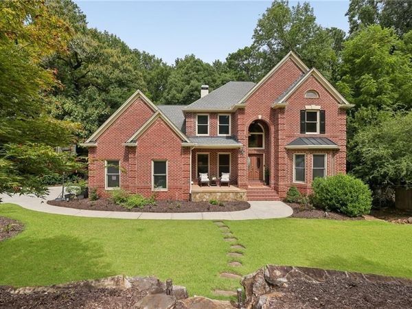 2436 Fontainebleau Drive, Atlanta, GA 30360