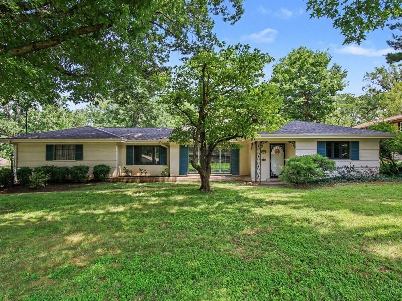 8590 Lynnehaven Drive, Amberley, OH 45236 Photo 1