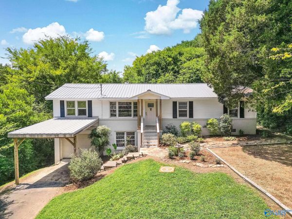 1809 Winston Street, Guntersville, AL 35976