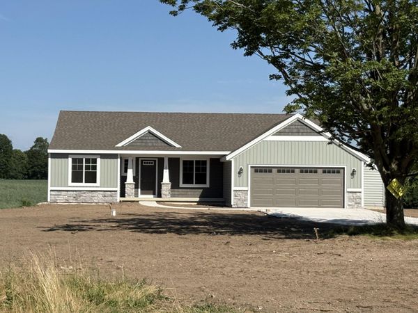 Unit 34 Legacy Lane, Hastings, MI 49058