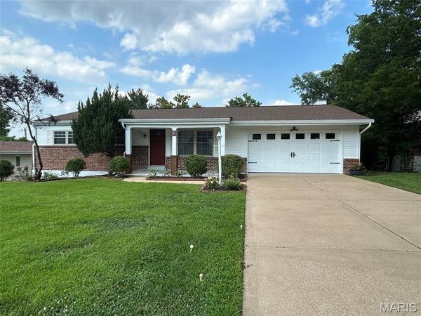 31 Graeler Drive, St Louis, MO 63146