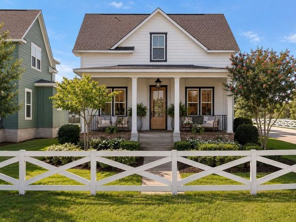 1102 Twain ST , Driftwood, TX 78619