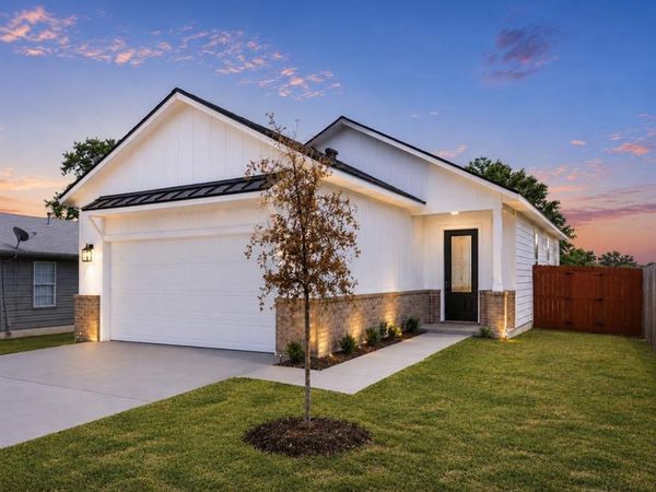 204 3rd Street , Hillsboro, TX 76645
