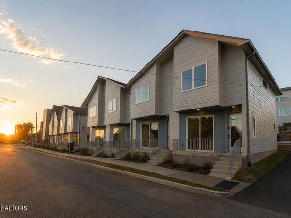 109 E Oldham , Knoxville, TN 37917