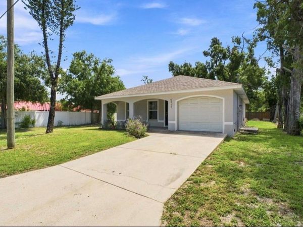 5717 E 11TH STREET E, BRADENTON, FL 34203