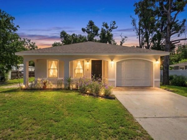 5717 E 11TH STREET E, BRADENTON, FL 34203