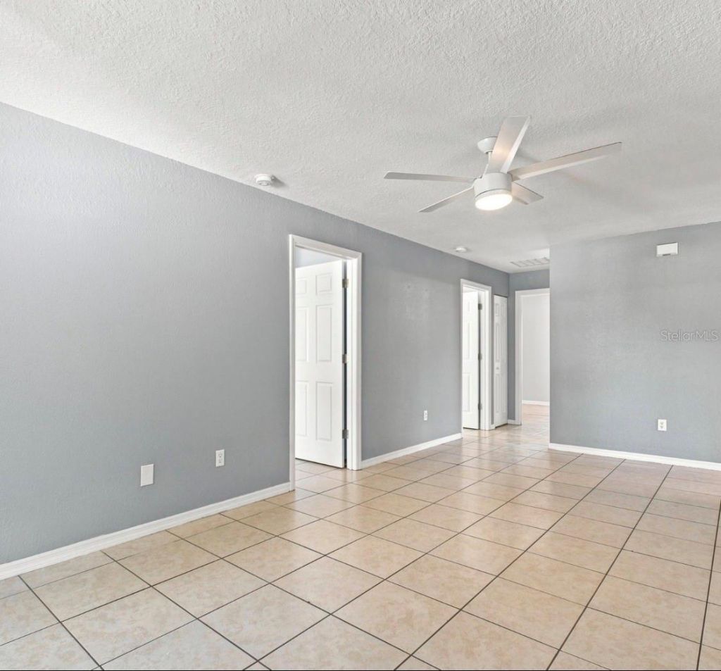 5717 E 11th Street E, Bradenton, FL 34203 Photo