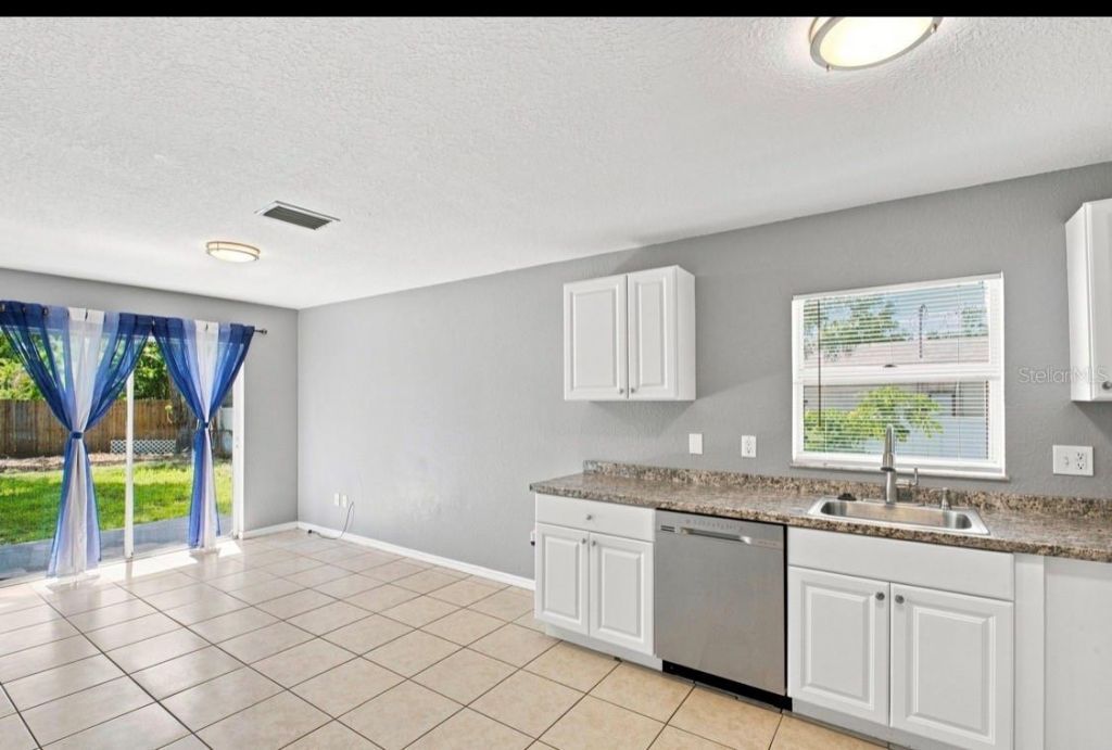 5717 E 11th Street E, Bradenton, FL 34203 Photo