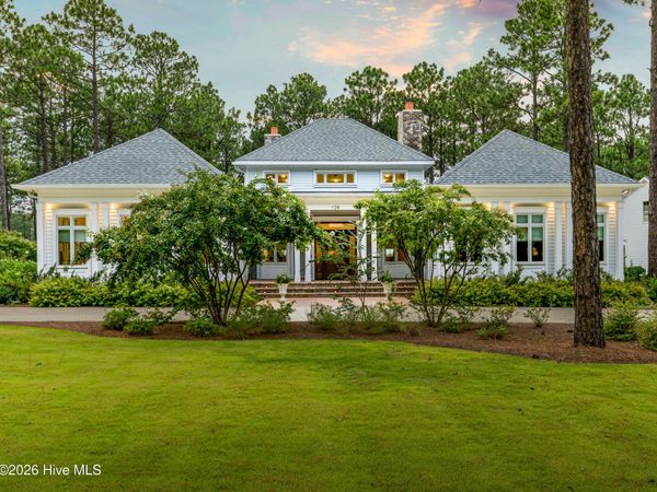 124 Chesterfield Drive, Pinehurst, NC 28374