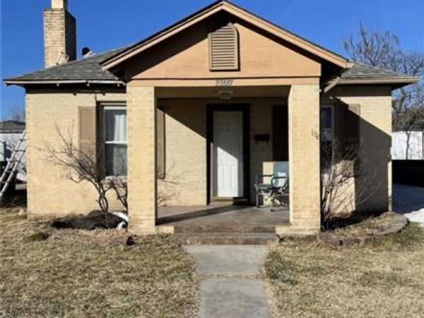 1107 Nelson Street, Webb City, MO 64870