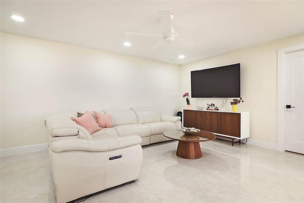 2800 N Ocean Drive, Unit B-9A, Riviera Beach, FL 33404 Photo