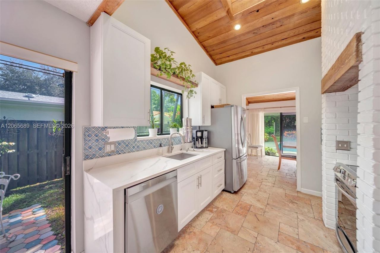 620 E Plantation Cir, Plantation, FL 33324 Photo