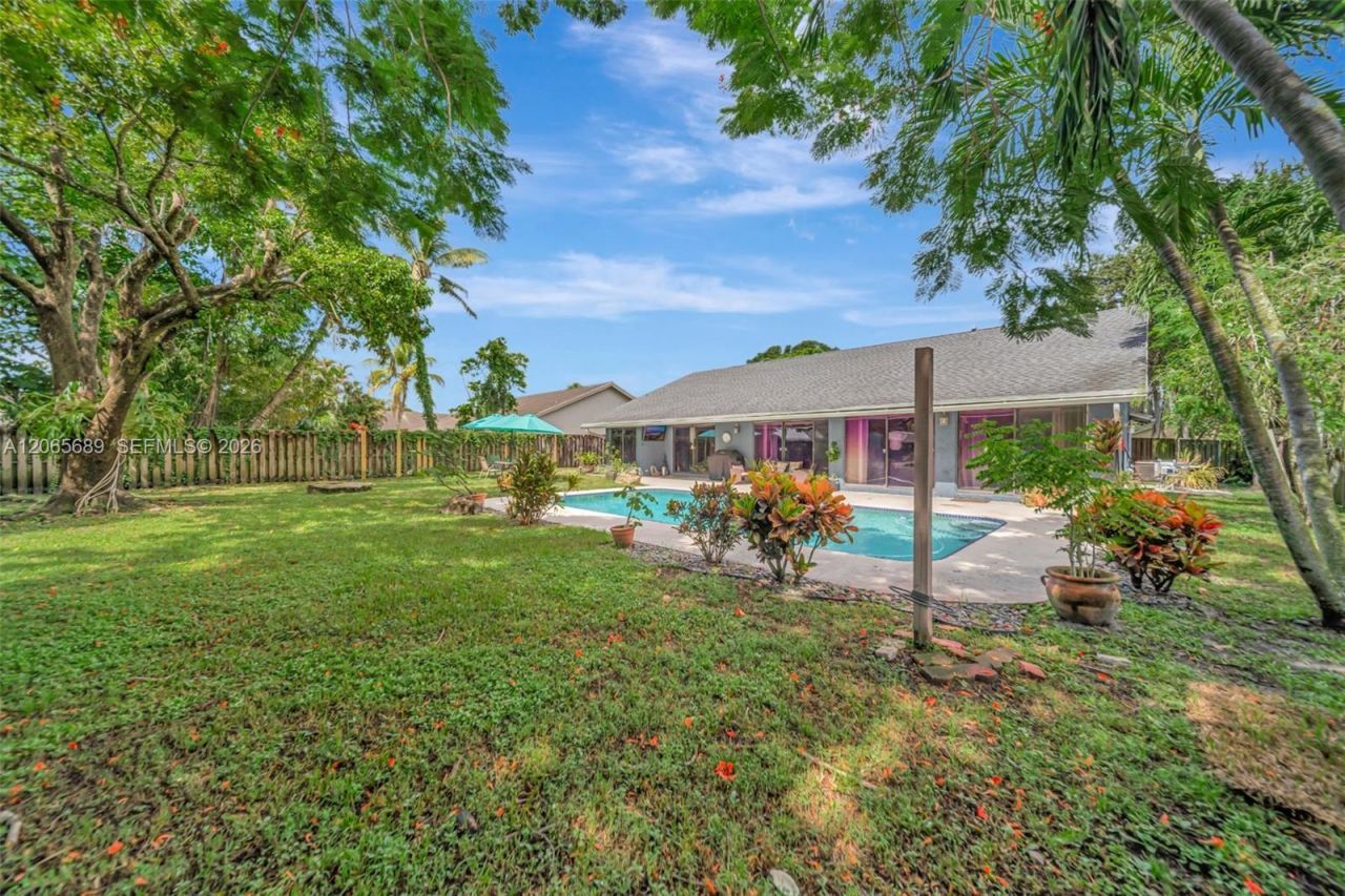 620 E Plantation Cir, Plantation, FL 33324 Photo