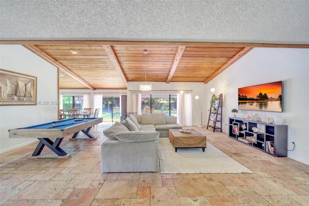620 E Plantation Cir, Plantation, FL 33324 Photo