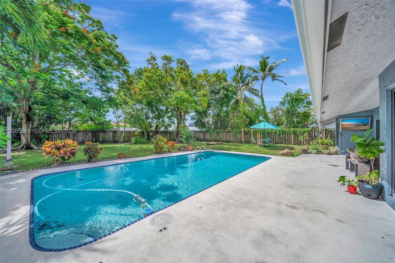 620 E Plantation Cir, Plantation, FL 33324 Photo