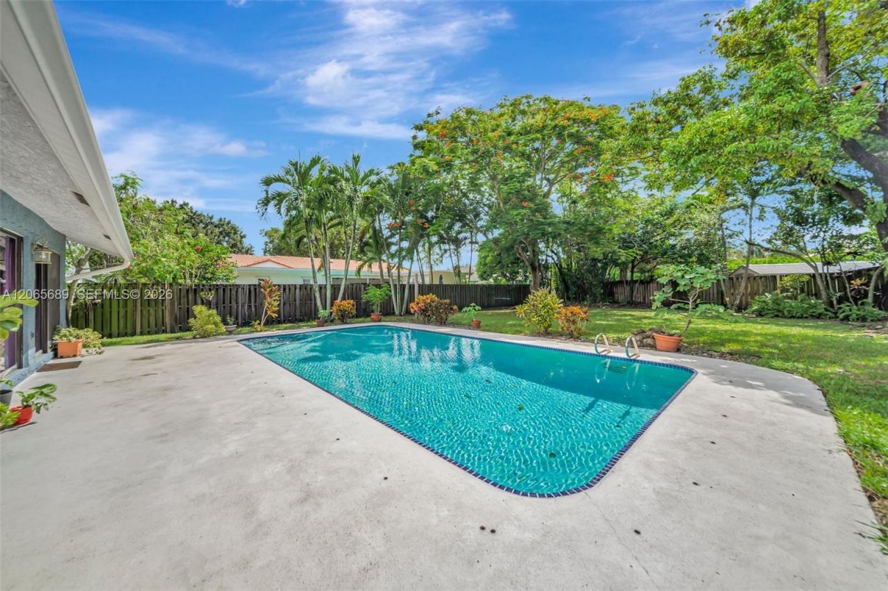 620 E Plantation Cir, Plantation, FL 33324 Photo