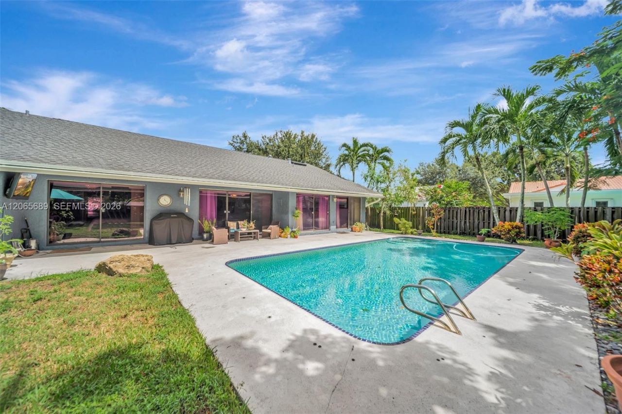 620 E Plantation Cir, Plantation, FL 33324 Photo