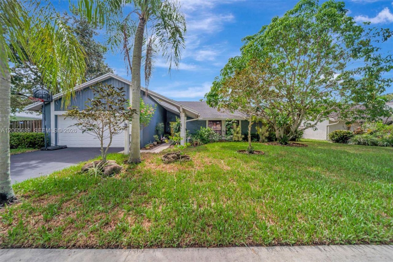 620 E Plantation Cir, Plantation, FL 33324 Photo