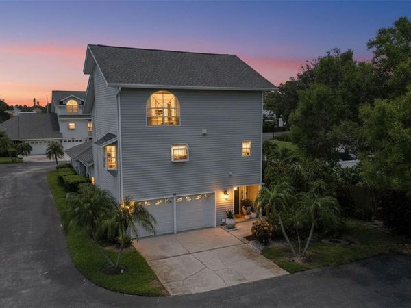 11722 CURRIE LANE , Unit J1, LARGO, FL 33774