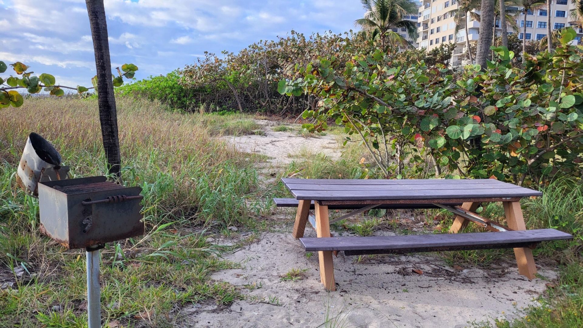 5200 N Ocean Boulevard, Unit 615, Lauderdale by the Sea, FL 33308 Photo