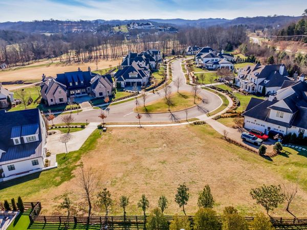 7211 Shagbark Ln , College Grove, TN 37046
