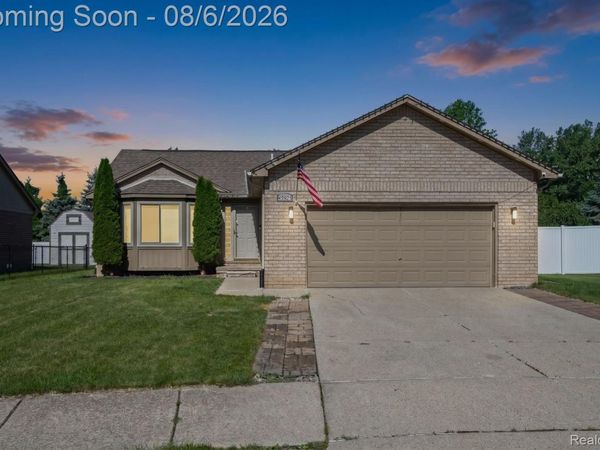 45925 Ashwood Lane, Macomb Township, Mi 48044