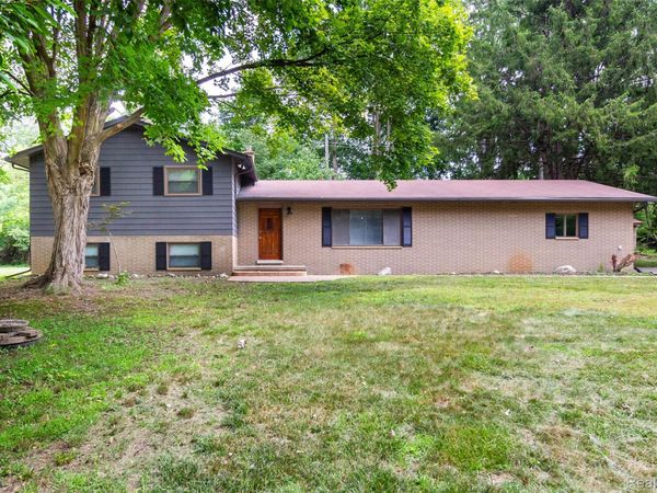 7580 Thornwood Street , Canton Township, Mi 48187