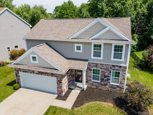425 Knollwood Drive , Brandon Township, Mi 48462