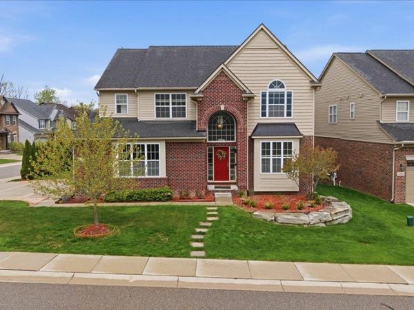 1114 Wales Drive , Orion Township, Mi 48359
