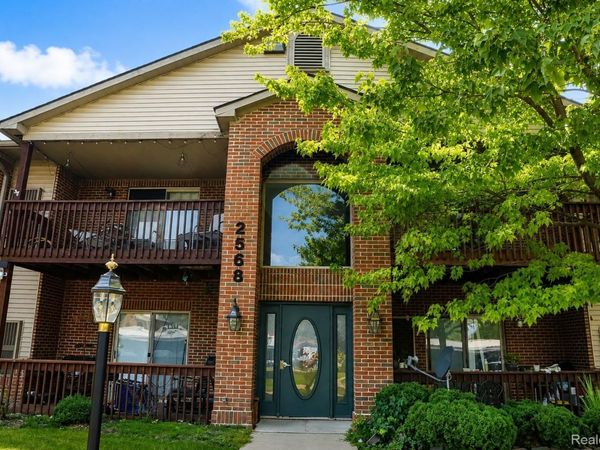 2568 Eagles Circle , Unit 2, Ypsilanti, Mi 48197