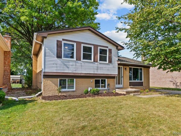 16221 Bayham Court , Clinton Township, Mi 48038