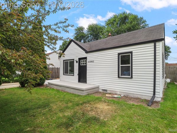 23960 Trombley Street, Clinton Township, Mi 48035