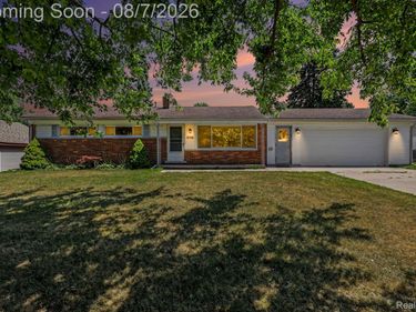 3728 Shoals Street, Waterford Township, Mi 48329