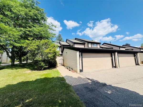 5133 Rock Run , West Bloomfield Township, Mi 48322